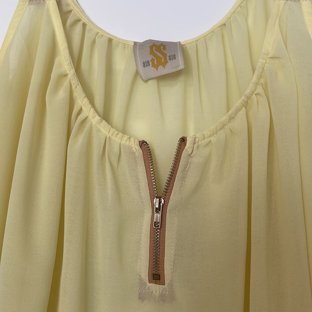 Yellow Top - Picture 2 of 5